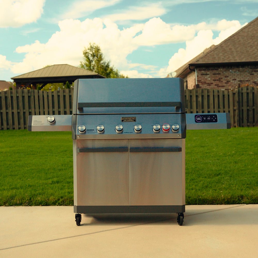 Eminence 605 | Master Power Stainless Natural/Propane Gas Grill